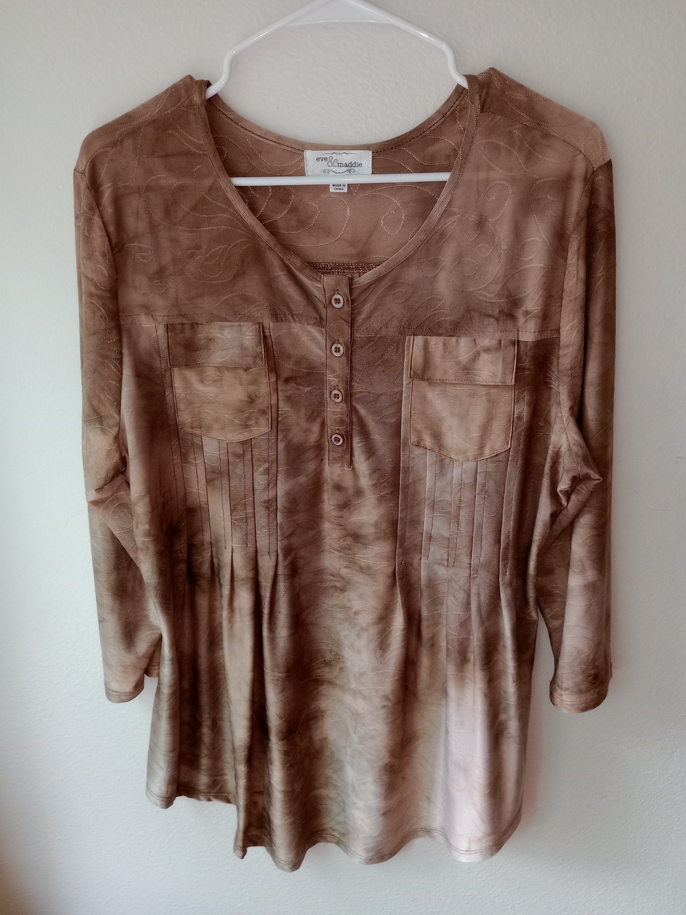 Eve & Maddie Brown Tie-Dye Henley Blouse